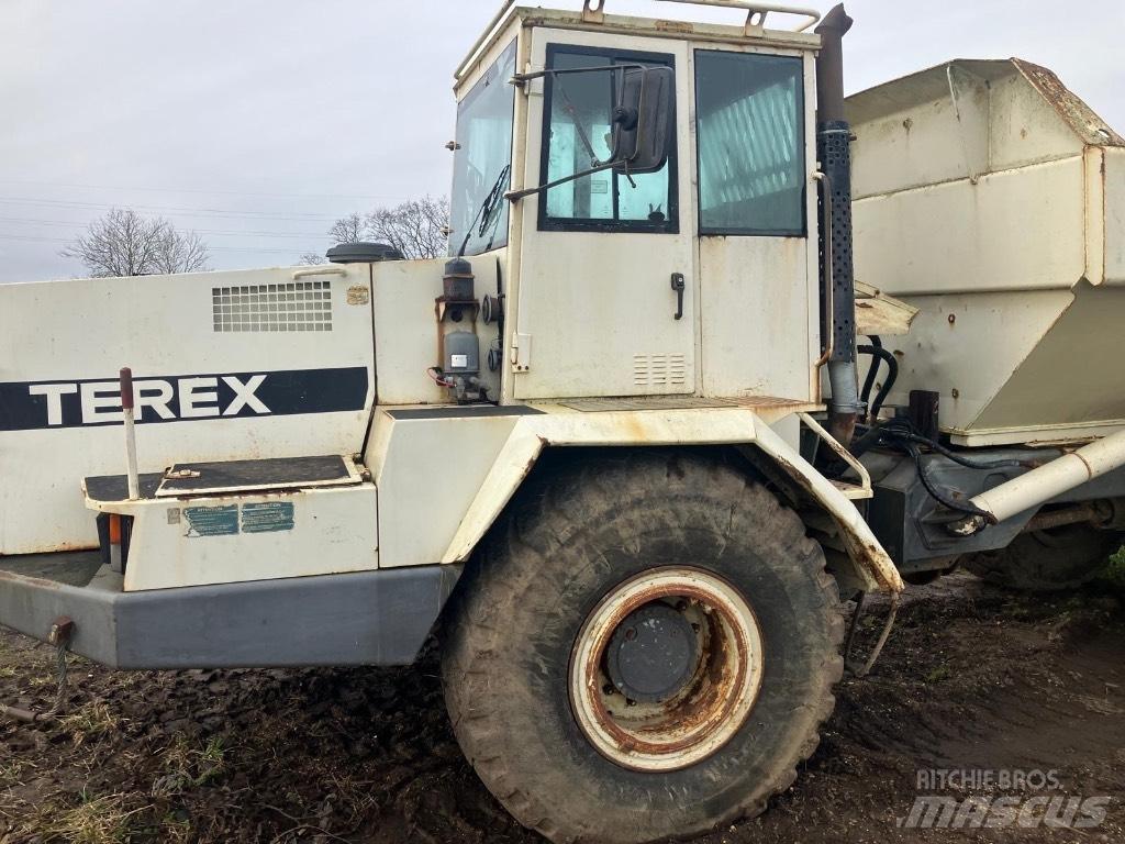 Terex TA 25 ساحبات مفصلية