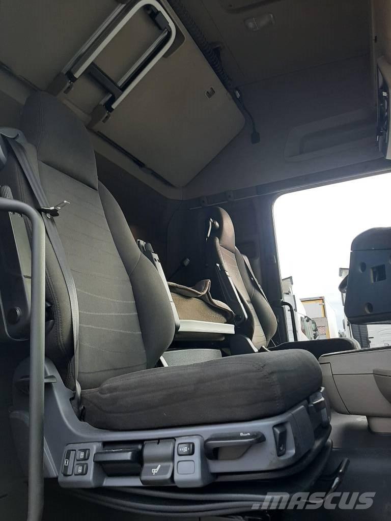 Scania R 520 وحدات الجر