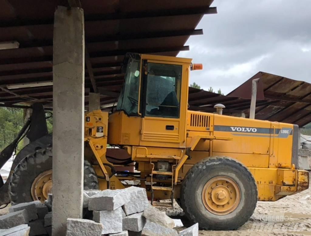 Volvo L 90 C لوادر بعجل