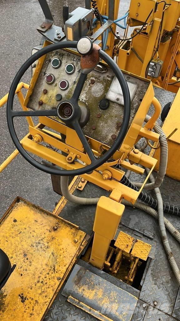 Demag SF 120 P معدات السفلتة