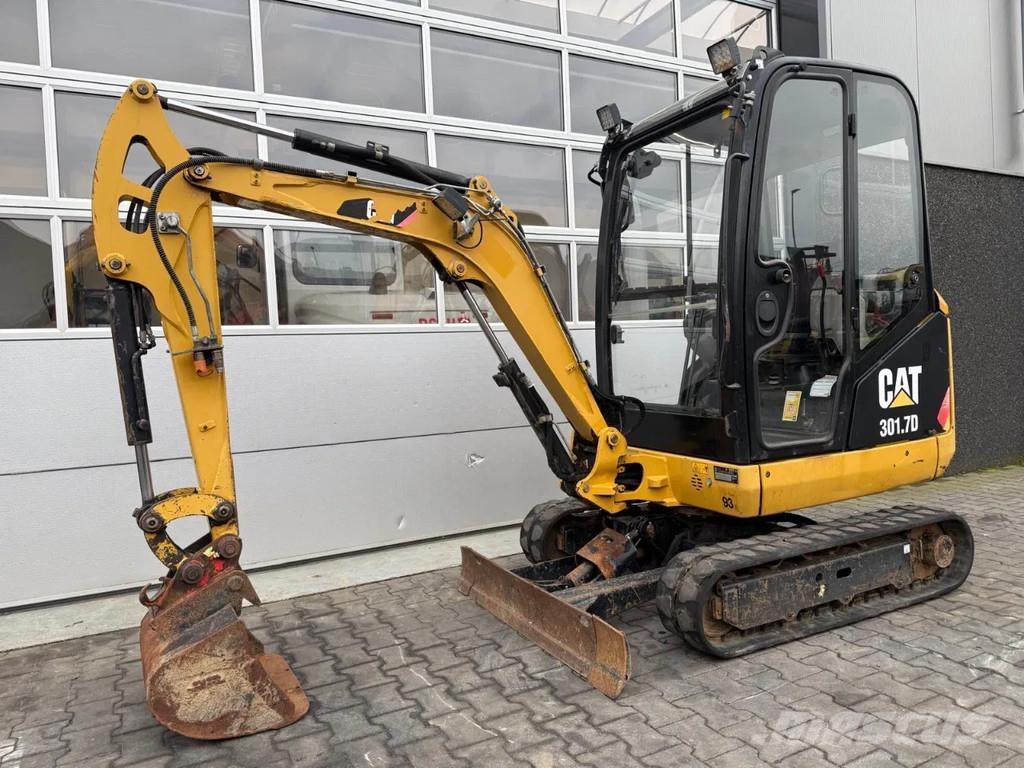 CAT 301.7D حفارات صغيرة أقل من 7 طن (حفارات صغيرة)