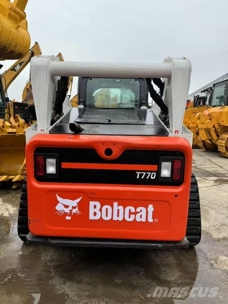 Bobcat T 770 لوادر انزلاقية التوجيه