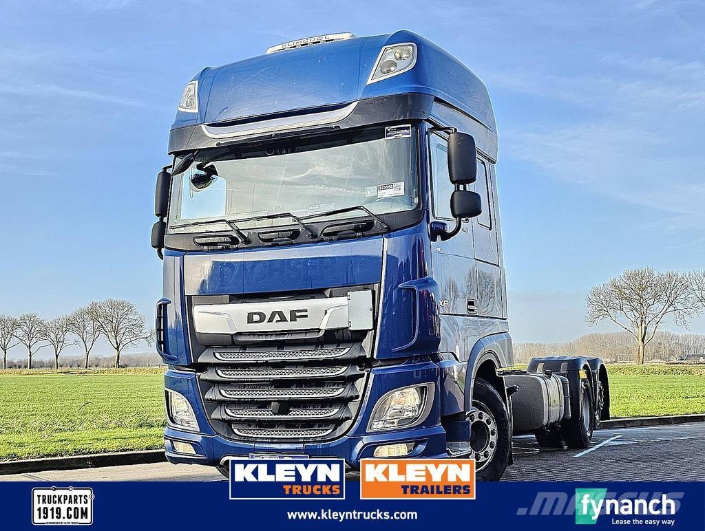 DAF XF 480 شاحنات بمقصورة وهيكل
