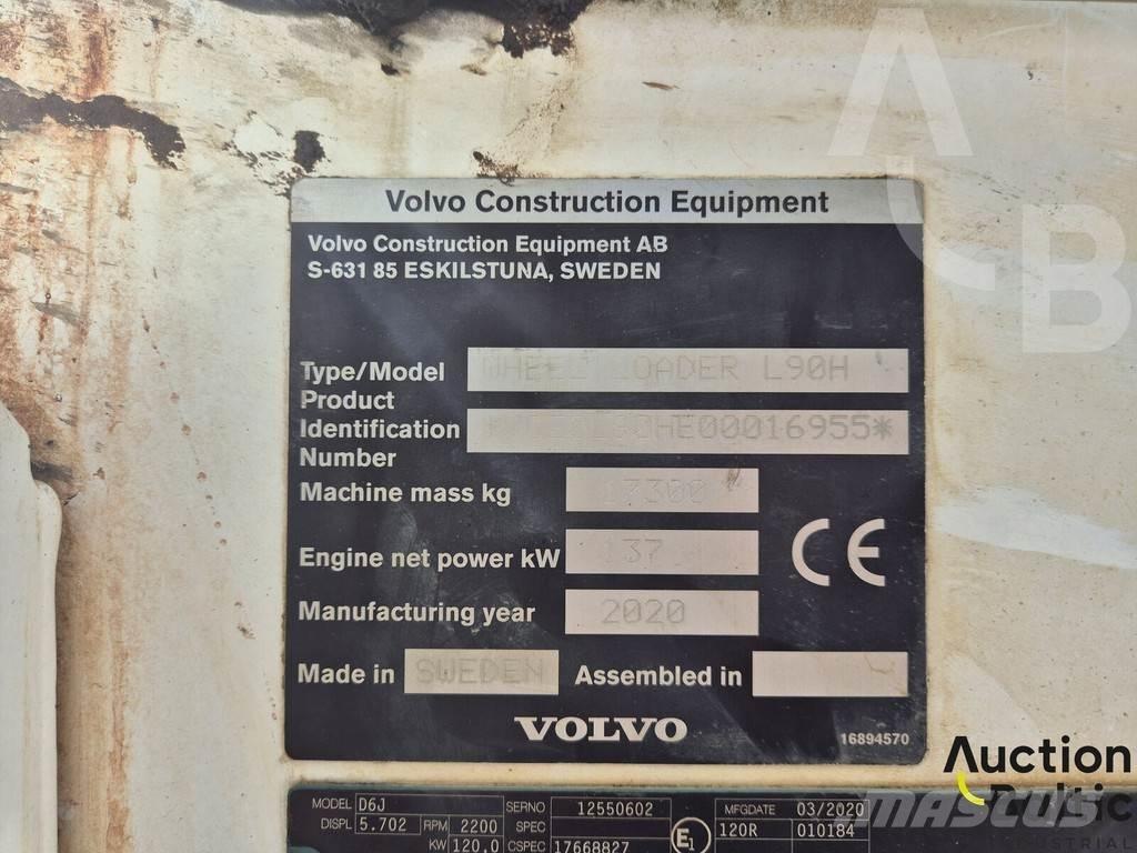 Volvo L 90 لوادر بعجل