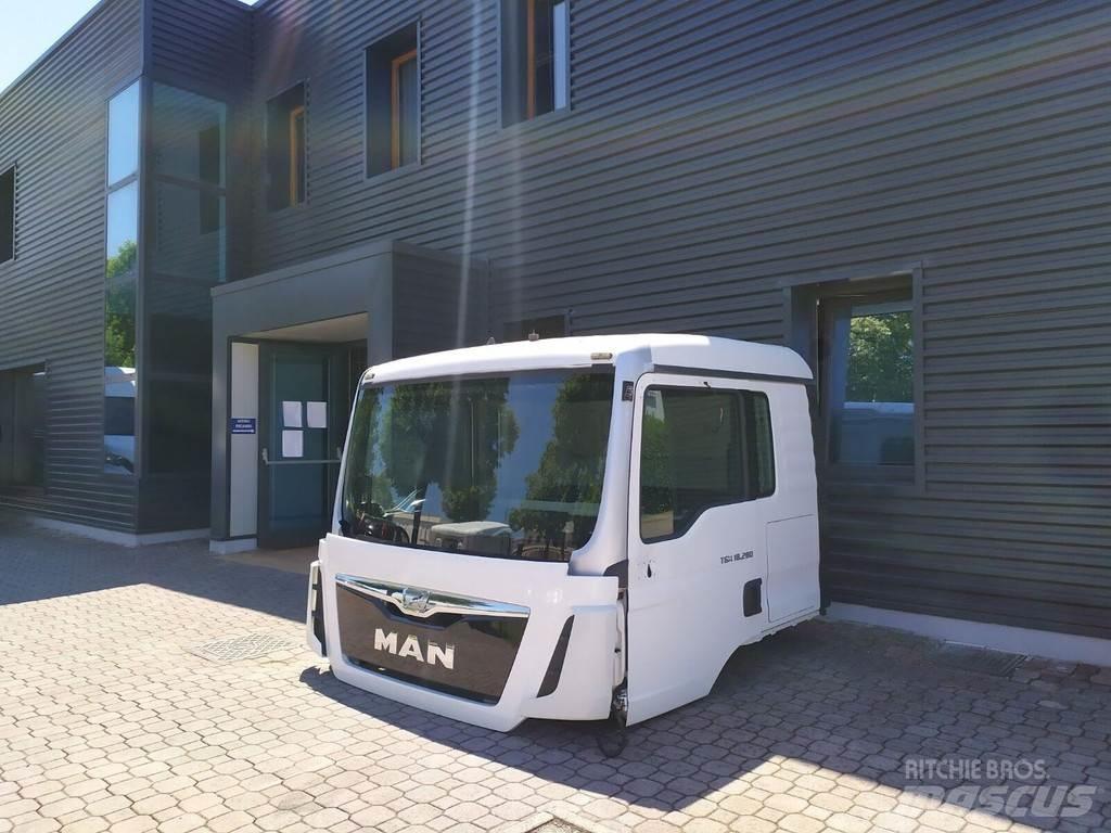 MAN TGS EURO 6 كابينة والداخلية
