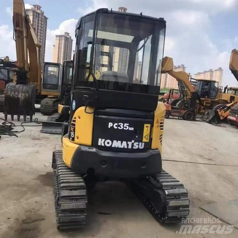 Komatsu PC 35 حفارات زحافة