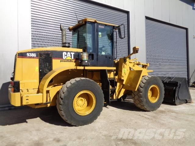 CAT 938 G II لوادر بعجل