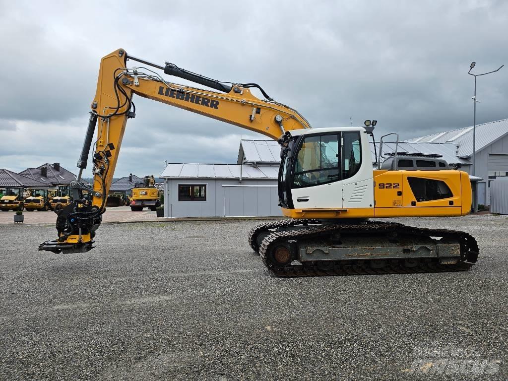 Liebherr R 922 LC حفارات زحافة