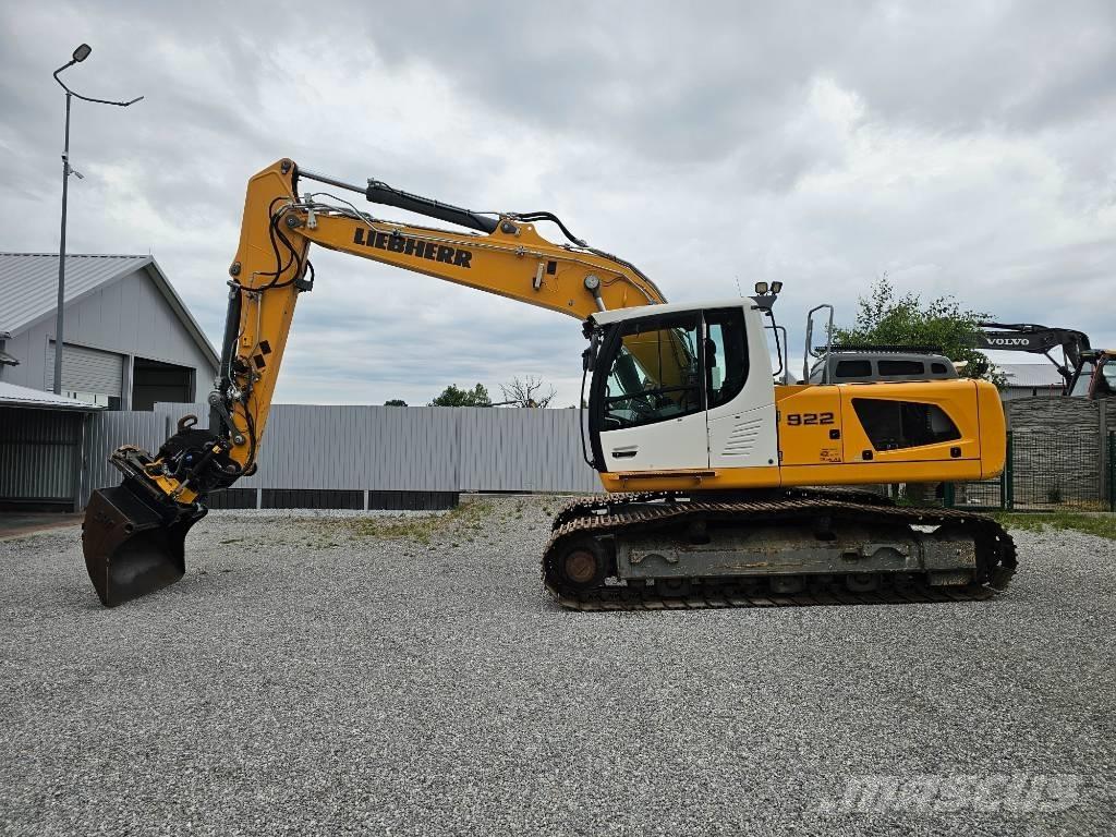 Liebherr R 922 LC حفارات زحافة