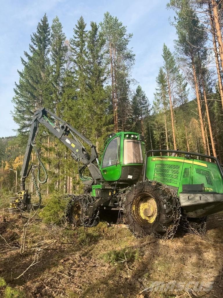 John Deere 1170 E حصادات