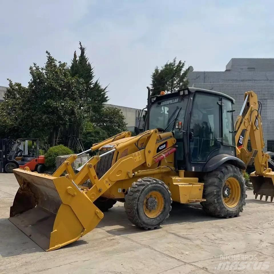 CAT 420 F لوادر ذات جرافات عكسية