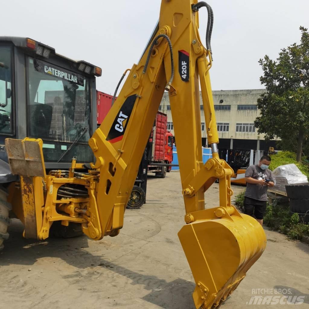 CAT 420 F لوادر ذات جرافات عكسية
