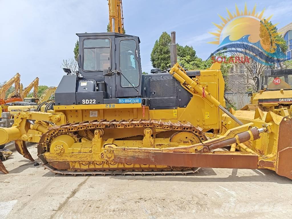 Shantui SD 22 بلدوزرات مجنزرة