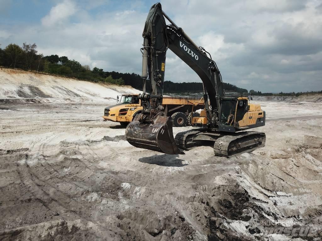 Volvo EC 480 D L حفارات زحافة