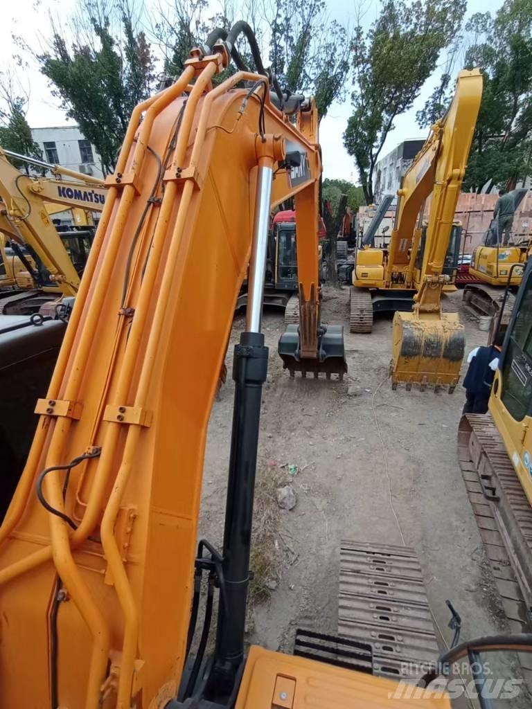 Hyundai Robex 215-9T حفارات زحافة