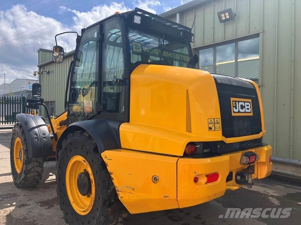 JCB TM320 لوادر صغيرة