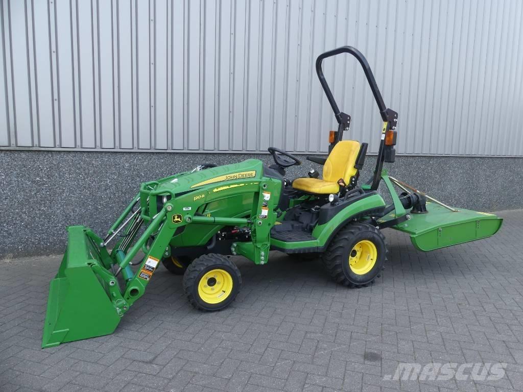 John Deere 1025 R الجرارات