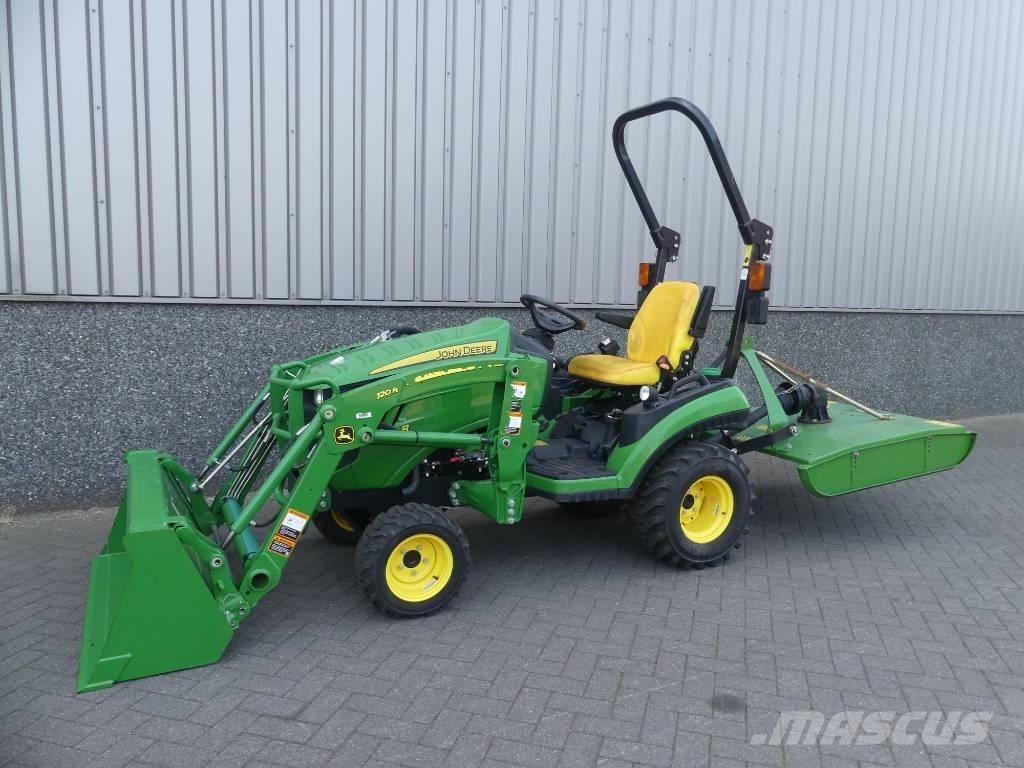 John Deere 1025 R الجرارات