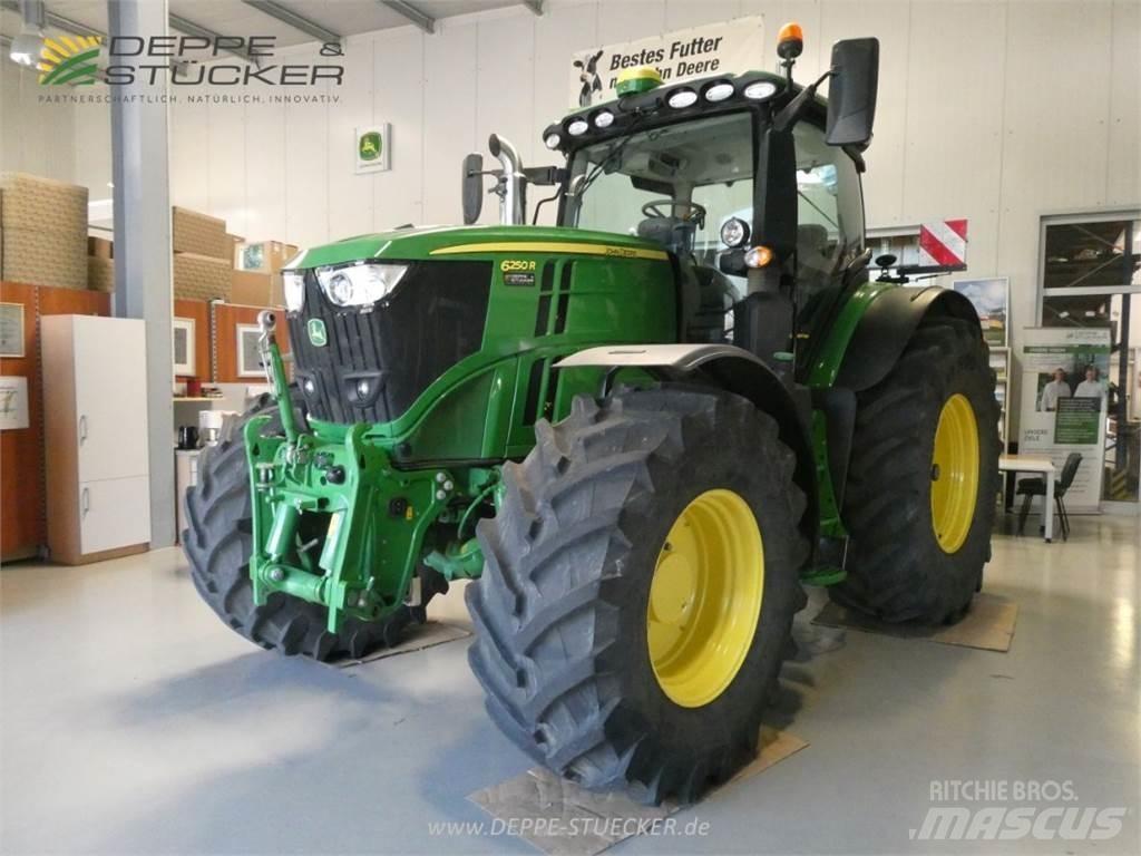 John Deere 6250R الجرارات