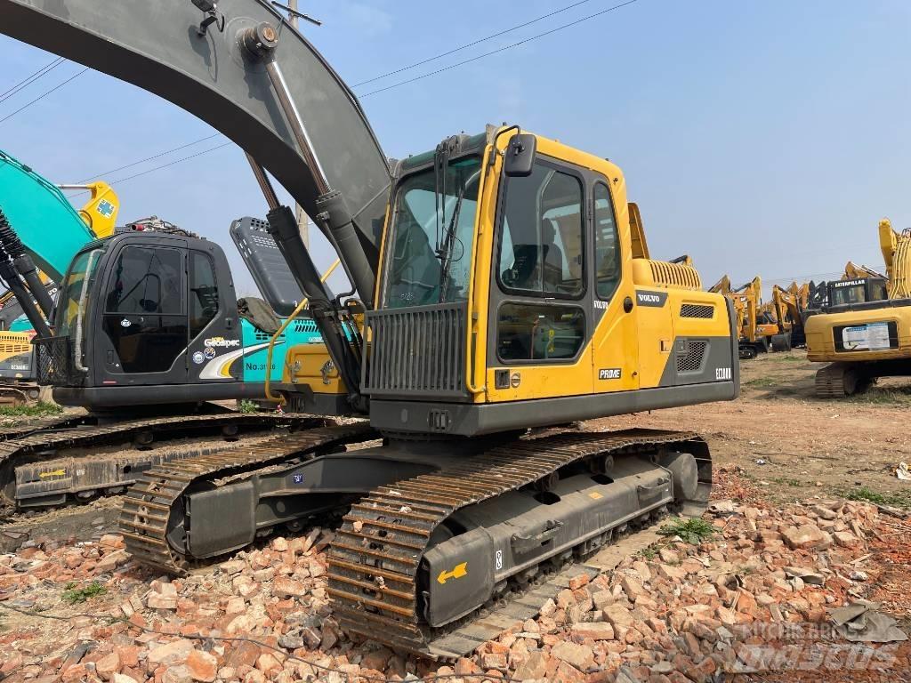 Volvo EC 200 حفارات زحافة