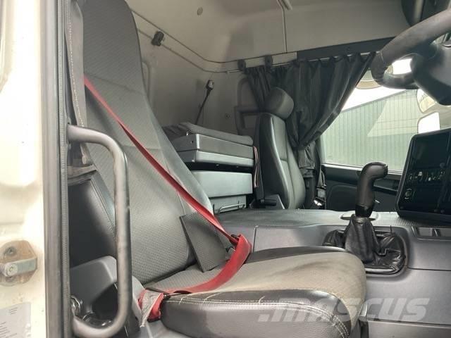 Scania P 410 شاحنات قلابة