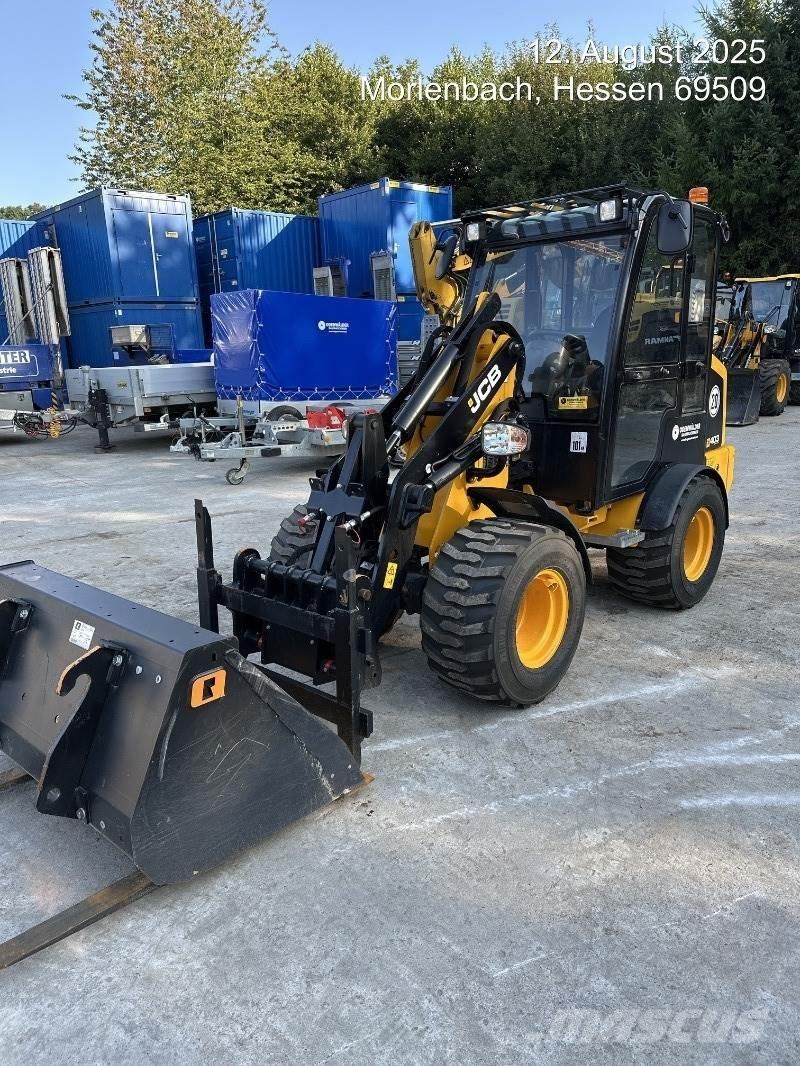 JCB 403 لوادر بعجل