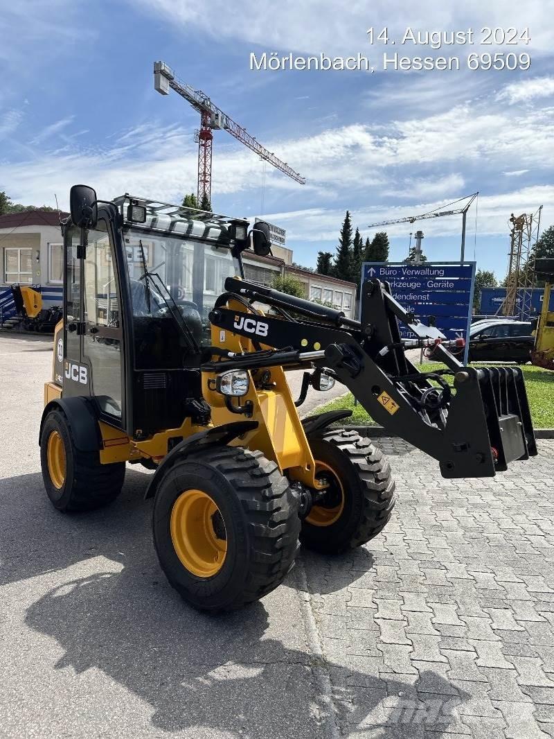 JCB 403 لوادر بعجل