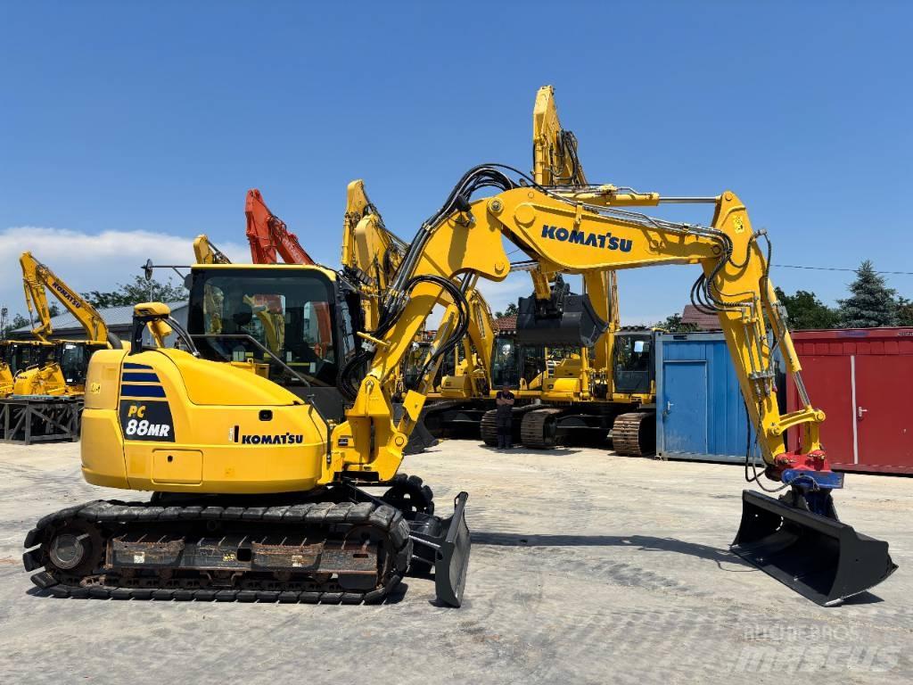 Komatsu PC88MR-10 حفارات وسط 7 طن - 12 طن