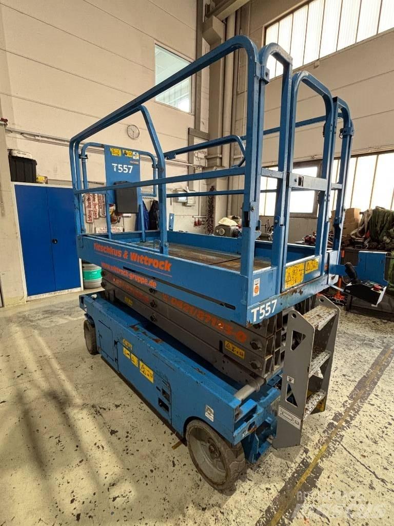 Genie GS 2646 رافعات مقصية الشكل