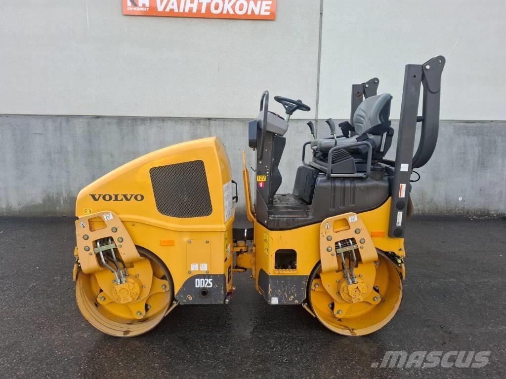 Volvo DD 25 مداحل ثنائية الاسطوانة