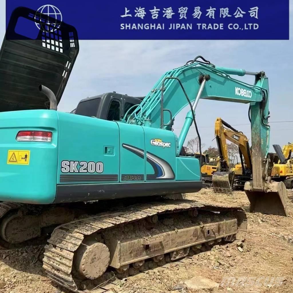 Kobelco SK 200 حفارات زحافة