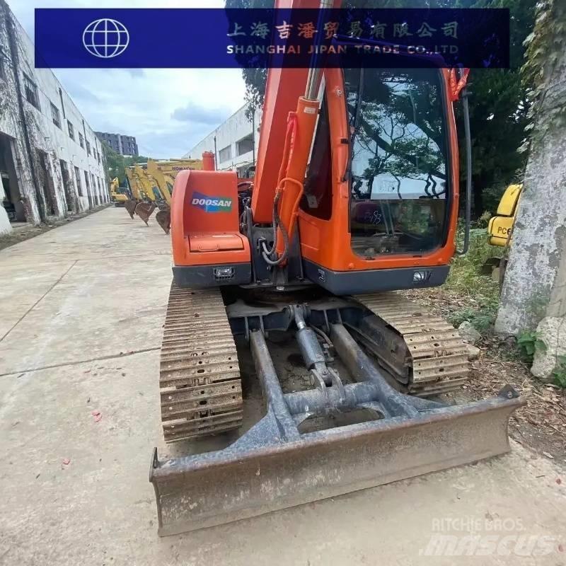 Doosan DX 75-9 C حفارات صغيرة أقل من 7 طن (حفارات صغيرة)