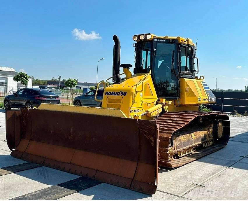 Komatsu D 61 PXI-23 بلدوزرات مجنزرة