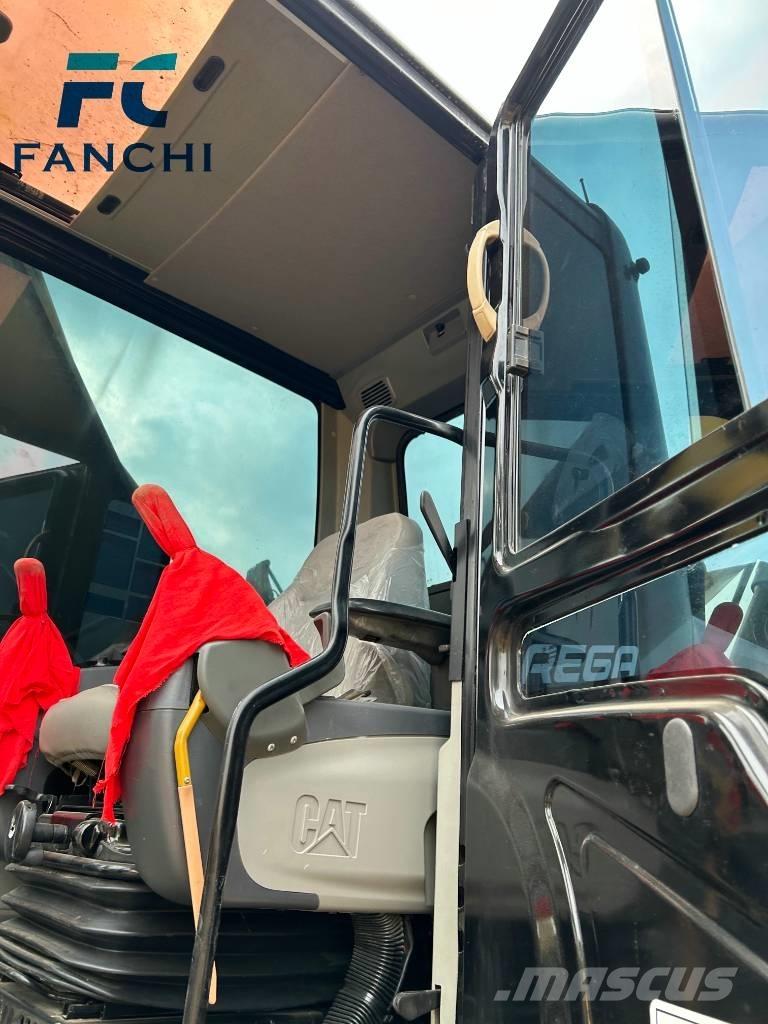 CAT 336 D حفارات زحافة