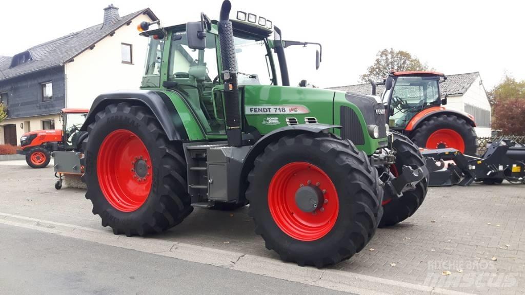 Fendt 718 Vario TMS الجرارات