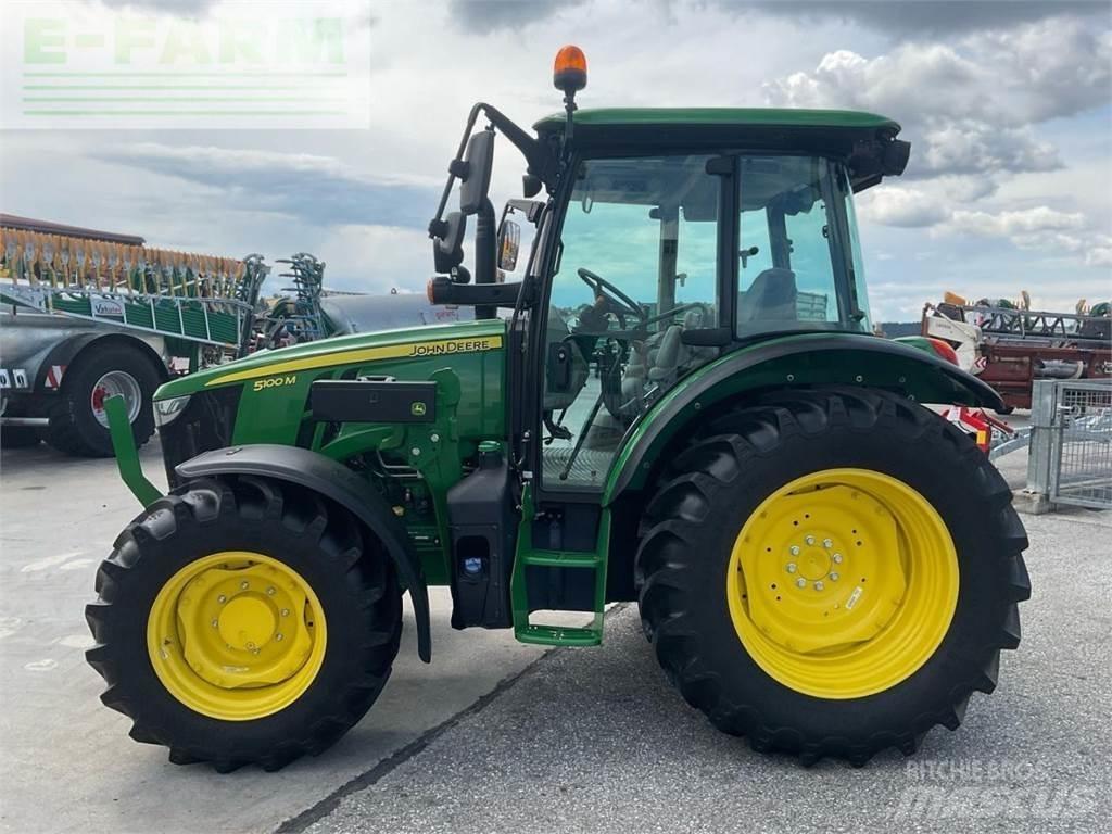 John Deere 5100M الجرارات