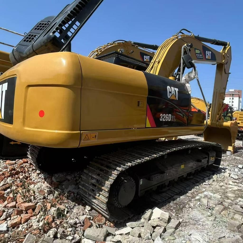 CAT 326D2L حفارات زحافة