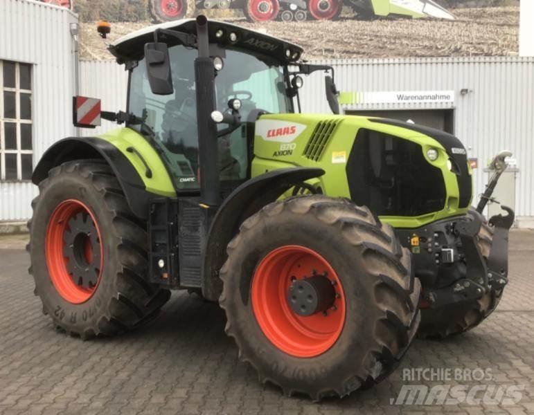 CLAAS AXION 870 الجرارات