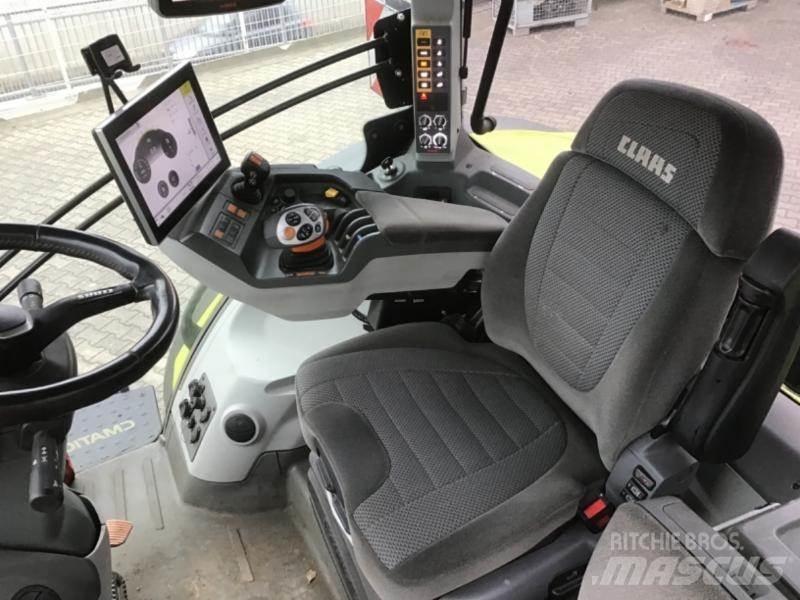 CLAAS AXION 870 الجرارات