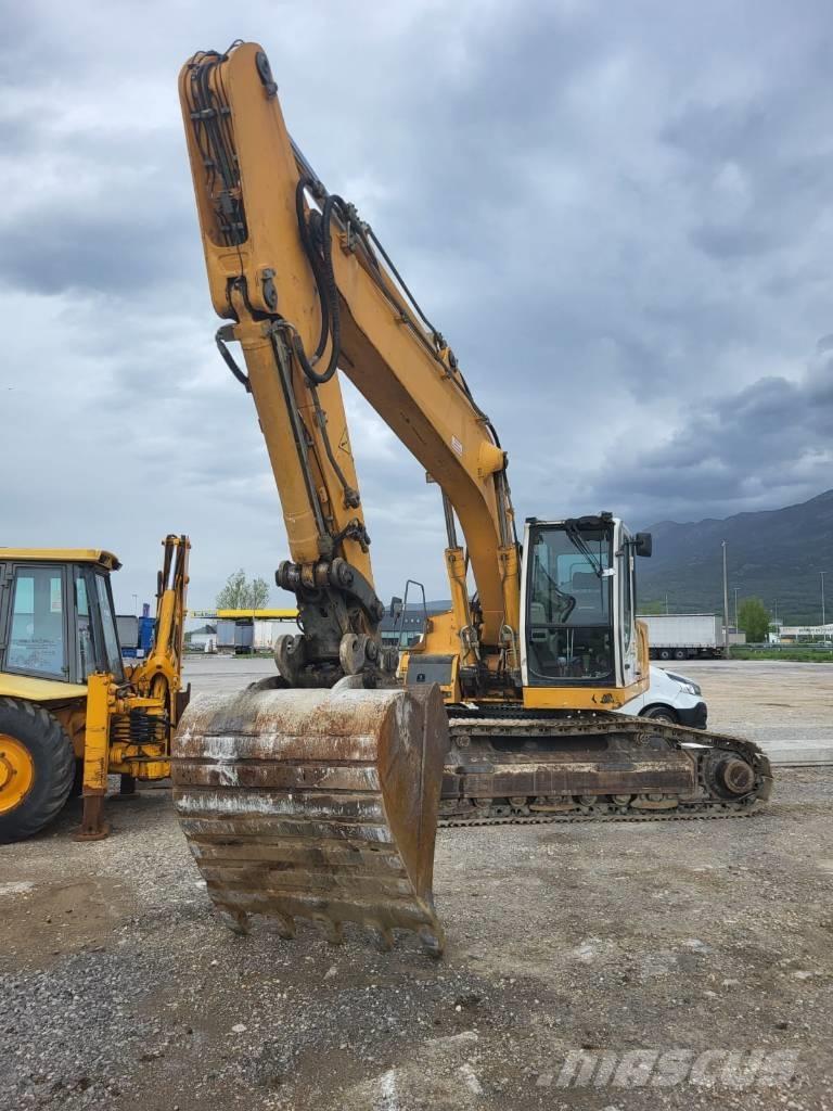 Liebherr R924 C SL حفارات زحافة