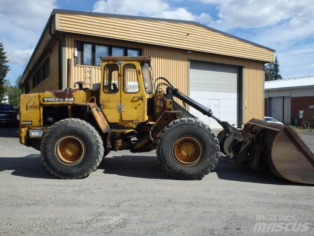 Volvo BM 4400 لوادر بعجل