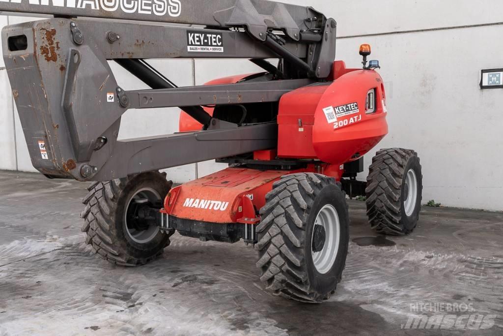 Manitou 200 ATJ رافعات سلة مفصلية