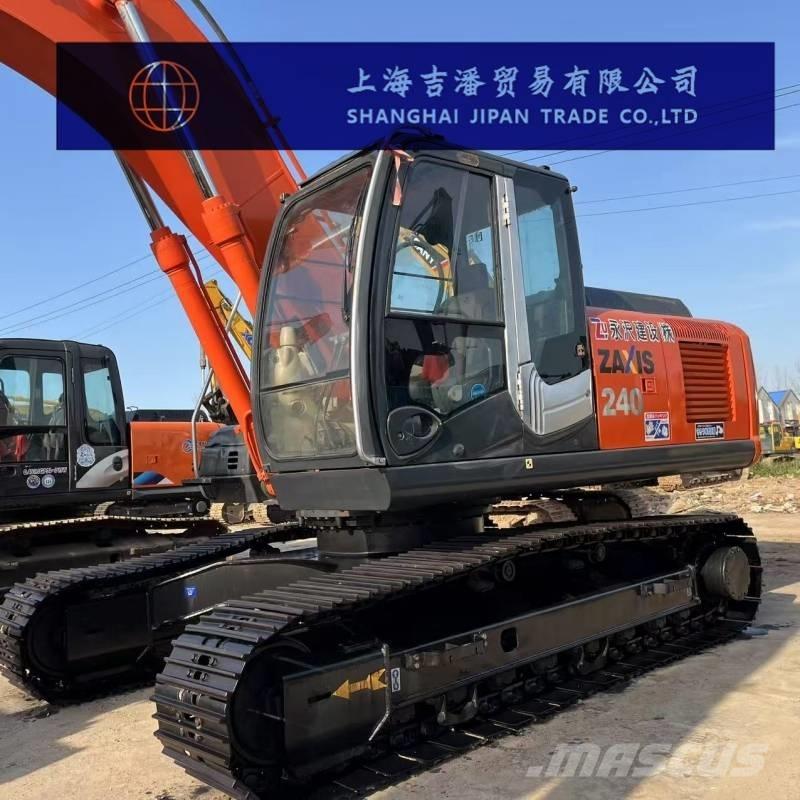 Hitachi ZX 240 حفارات زحافة