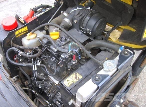 Yanmar SV 08-1A **684h** لوادر انزلاقية التوجيه