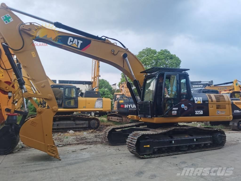 CAT 325D حفارات زحافة