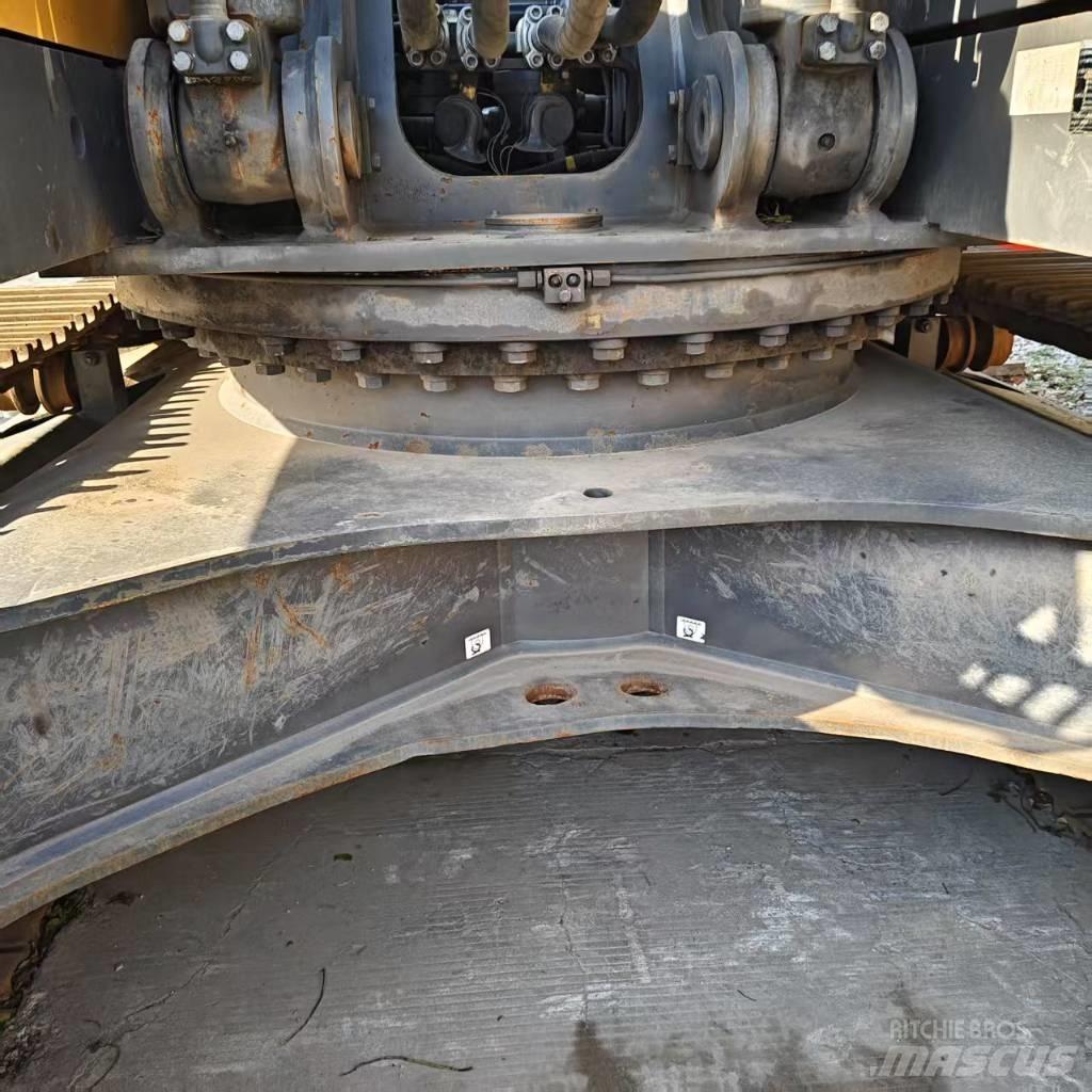 Volvo EC 480 D L حفارات زحافة