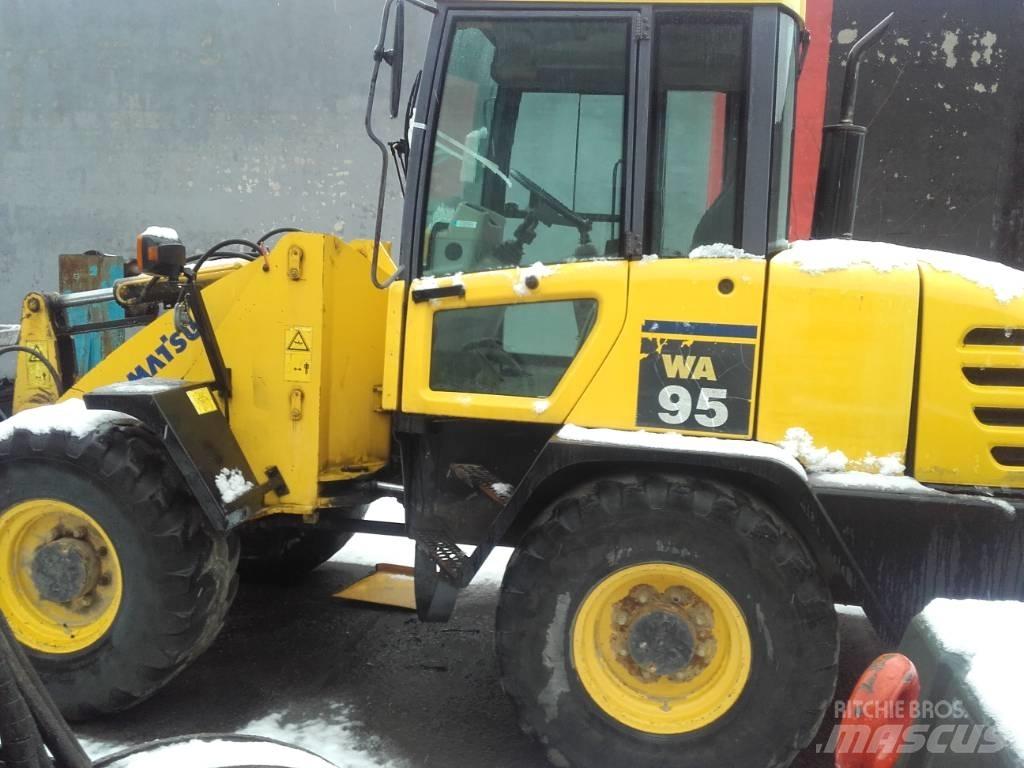 Komatsu WA 95-3 لوادر بعجل