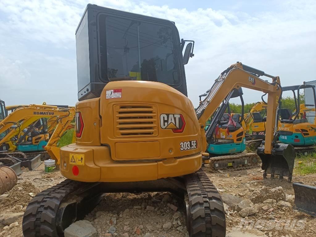 CAT 303.5 E CR حفارات زحافة