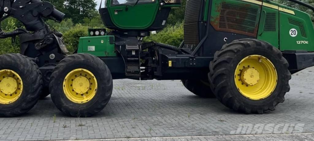 John Deere 1270 E حصادات