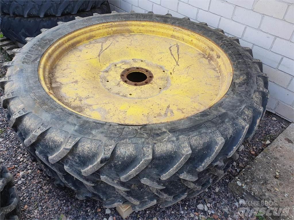 BKT 270/95R48 x2 الإطارات والعجلات والحافات